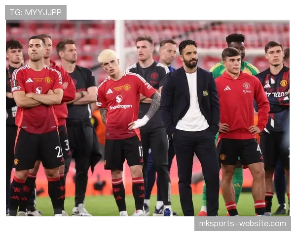 曼联爆冷负于英乙球队，防守漏洞与战术混乱问题显现