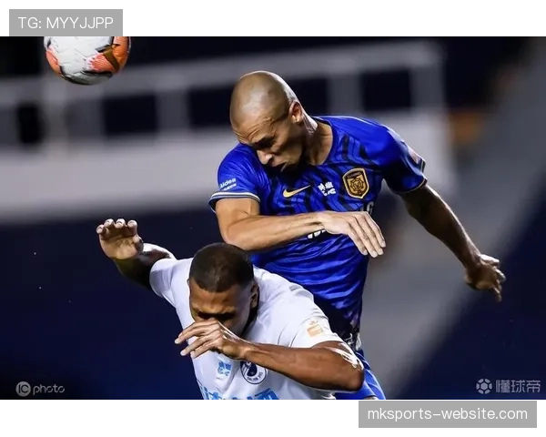 铲球犯规判罚的边界在哪？专家教你看懂裁判尺度