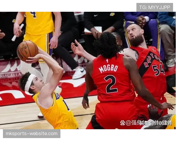 NBA球员必看：发球五秒违例如何影响比赛关键时刻